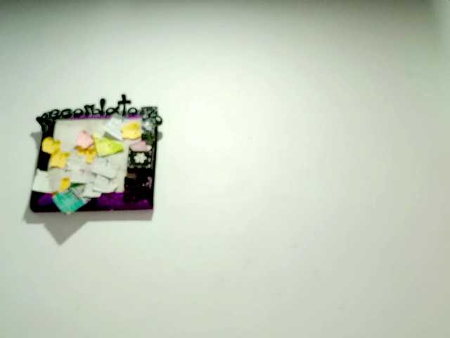 PetiteIvoryqueens live cam on BongaCams