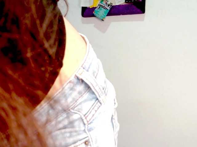 PetiteIvoryqueens webcam