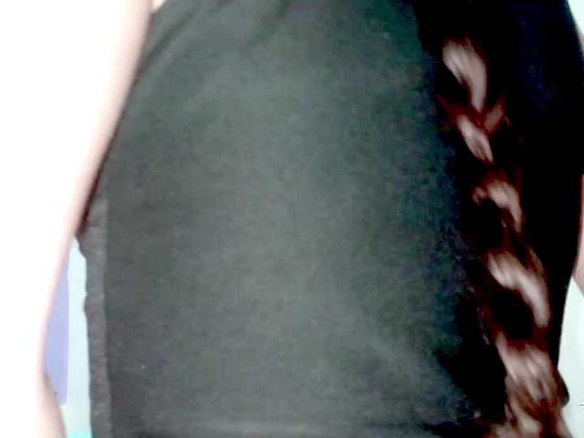 PetiteIvoryqueens live cam on BongaCams