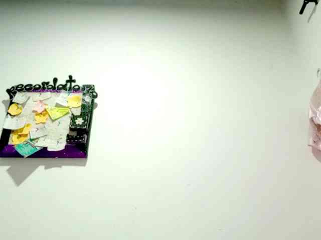 PetiteIvoryqueens webcam