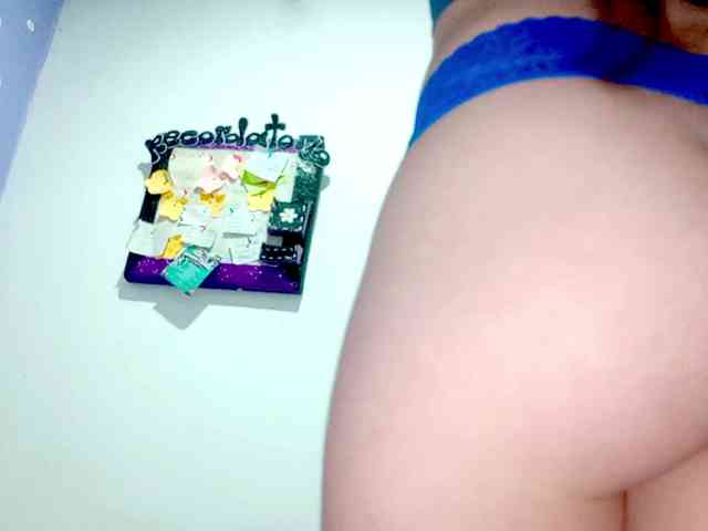 PetiteIvoryqueens webcam