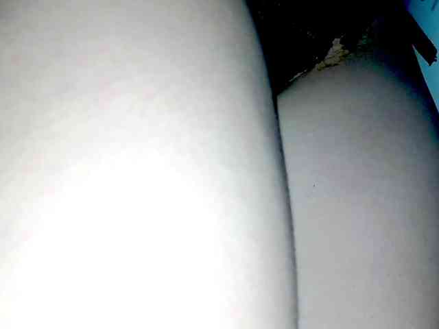 PetiteIvoryqueens webcam