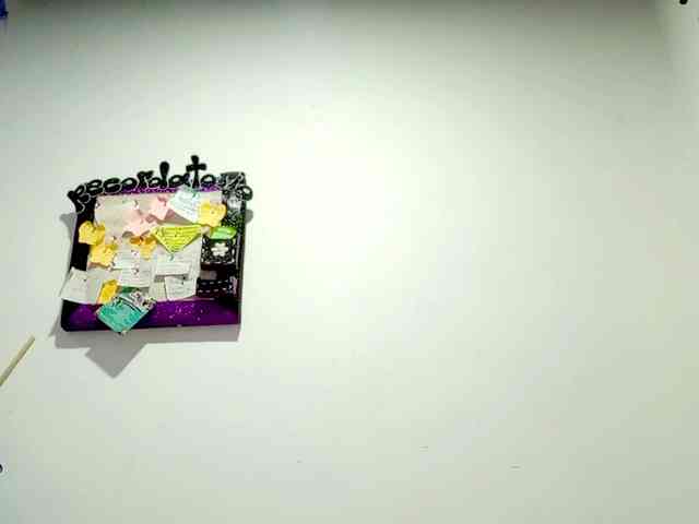 PetiteIvoryqueens webcam