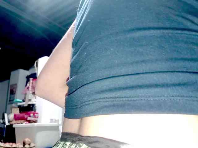 PetiteIvoryqueens webcam
