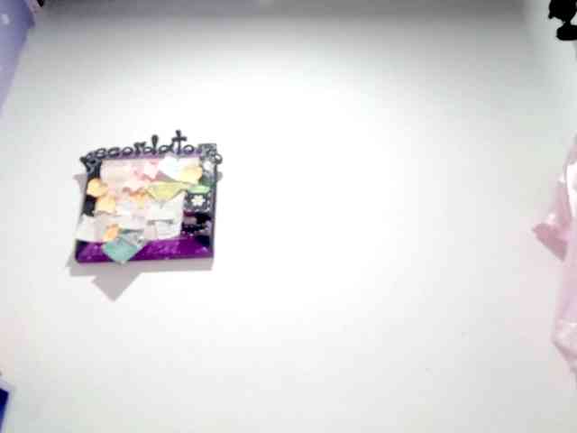 PetiteIvoryqueens webcam