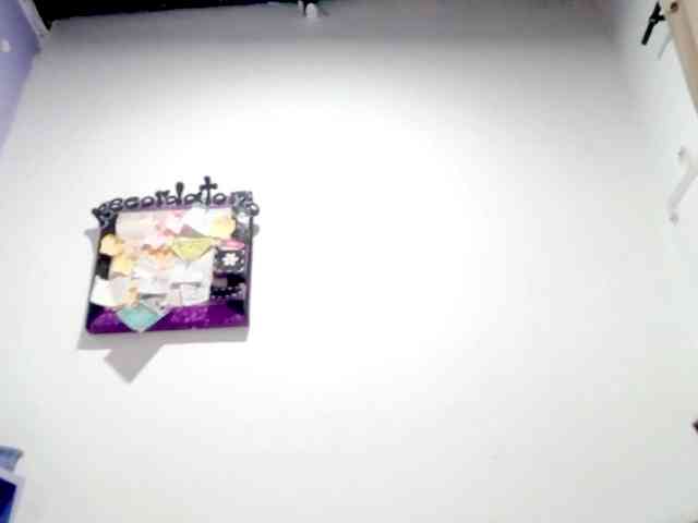 PetiteIvoryqueens webcam