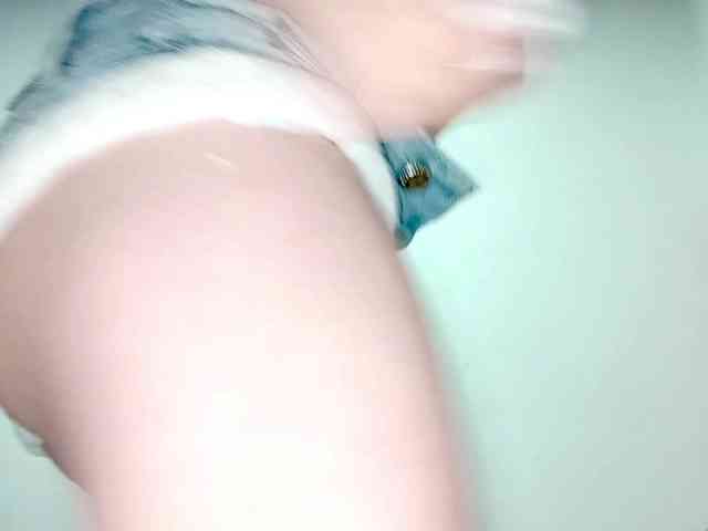 PetiteIvoryqueens webcam