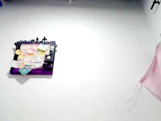 PetiteIvoryqueens webcam