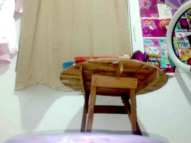 PetiteIvoryqueens webcam