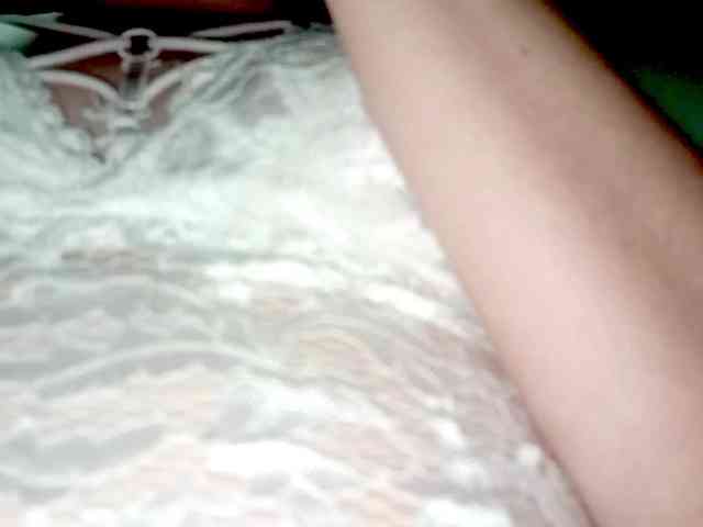 PetiteIvoryqueens webcam