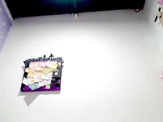 PetiteIvoryqueens webcam