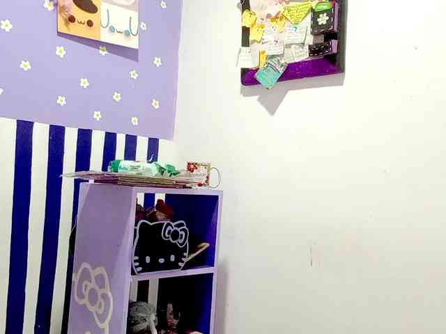 PetiteIvoryqueens webcam