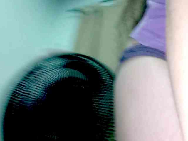 PetiteIvoryqueens webcam