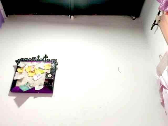 PetiteIvoryqueens webcam