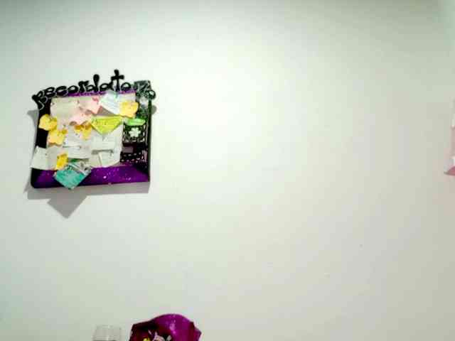 PetiteIvoryqueens webcam