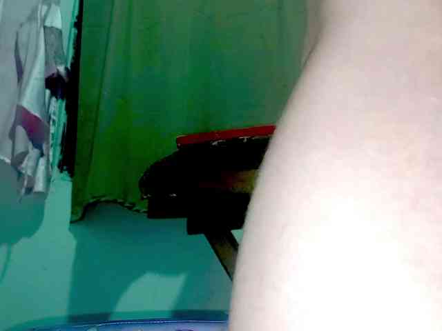PetiteIvoryqueens webcam