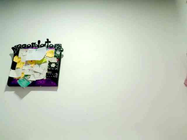 PetiteIvoryqueens webcam
