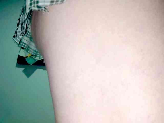 PetiteIvoryqueens webcam