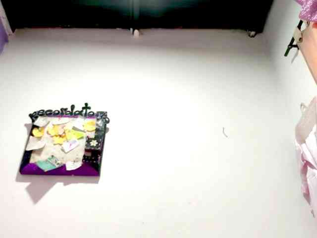 PetiteIvoryqueens webcam
