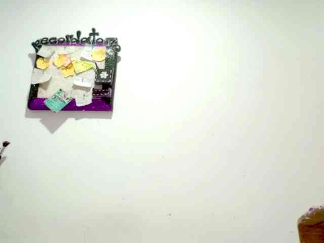 PetiteIvoryqueens webcam