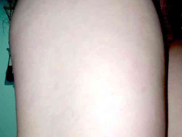 PetiteIvoryqueens webcam