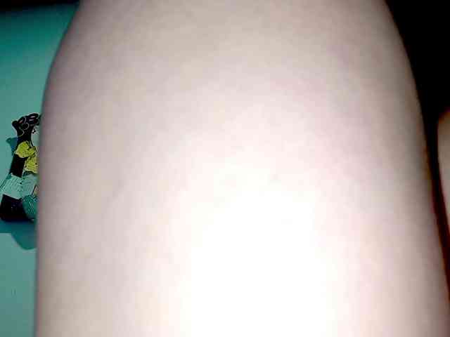 PetiteIvoryqueens webcam