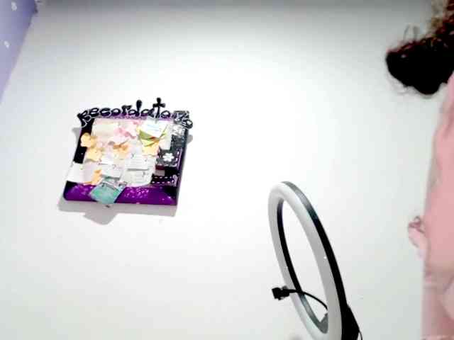 PetiteIvoryqueens webcam