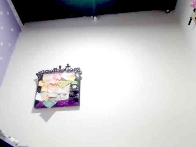 PetiteIvoryqueens webcam