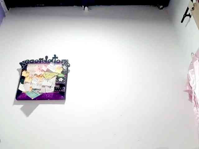PetiteIvoryqueens webcam