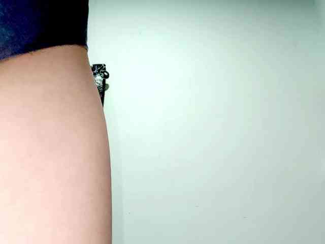 PetiteIvoryqueens webcam