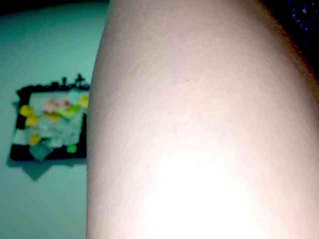 PetiteIvoryqueens webcam