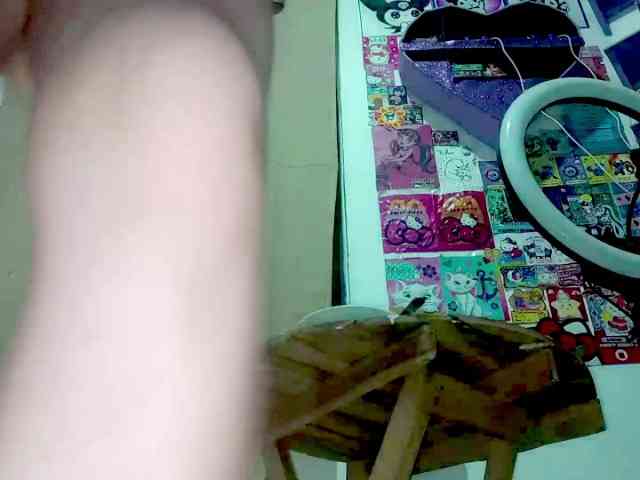 PetiteIvoryqueens webcam