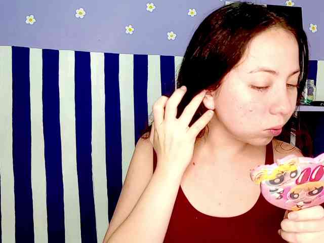 PetiteIvoryqueens