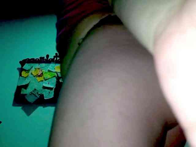 PetiteIvoryqueens webcam