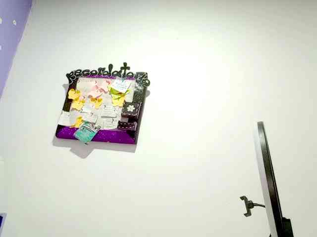 PetiteIvoryqueens webcam