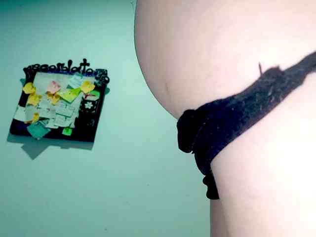 PetiteIvoryqueens webcam