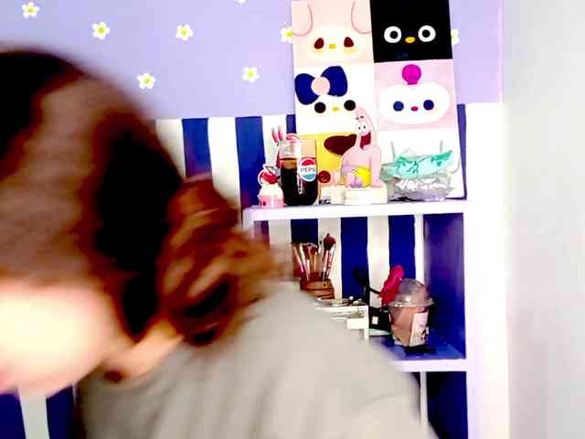 PetiteIvoryqueens webcam