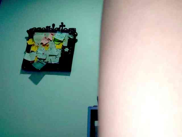 PetiteIvoryqueens webcam