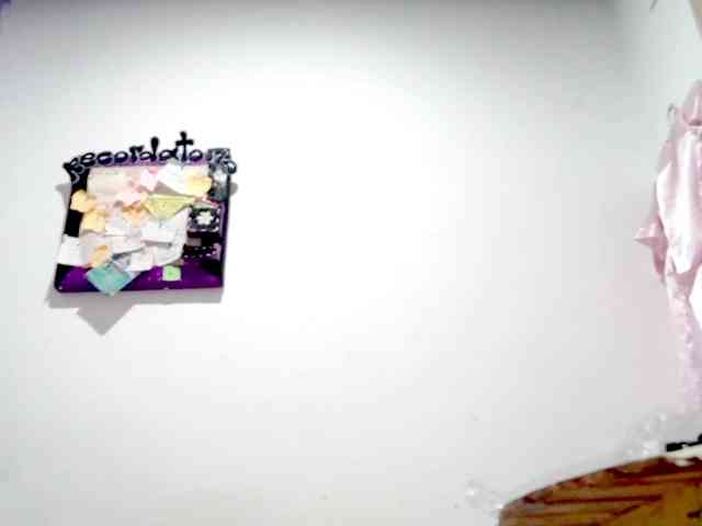 PetiteIvoryqueens webcam