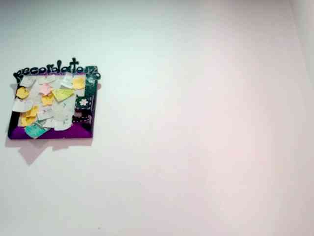 PetiteIvoryqueens webcam