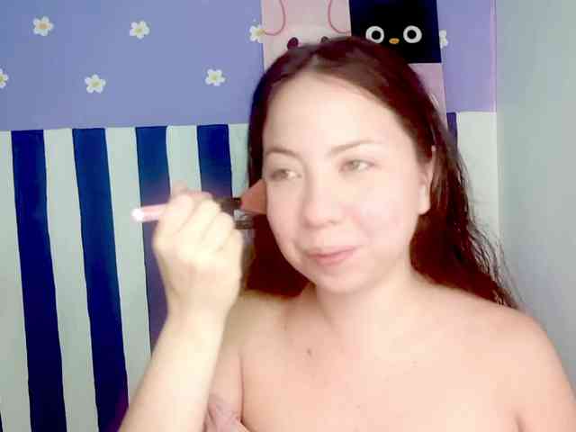 PetiteIvoryqueens webcam