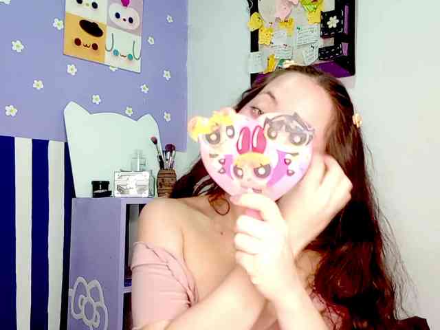 PetiteIvoryqueens webcam