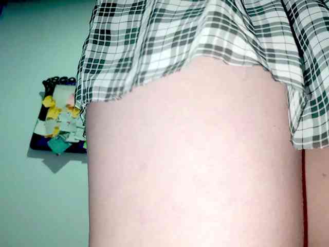 PetiteIvoryqueens webcam