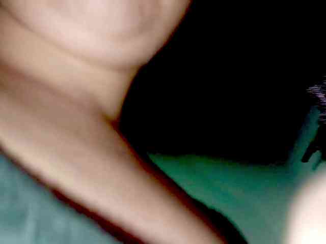 PetiteIvoryqueens webcam