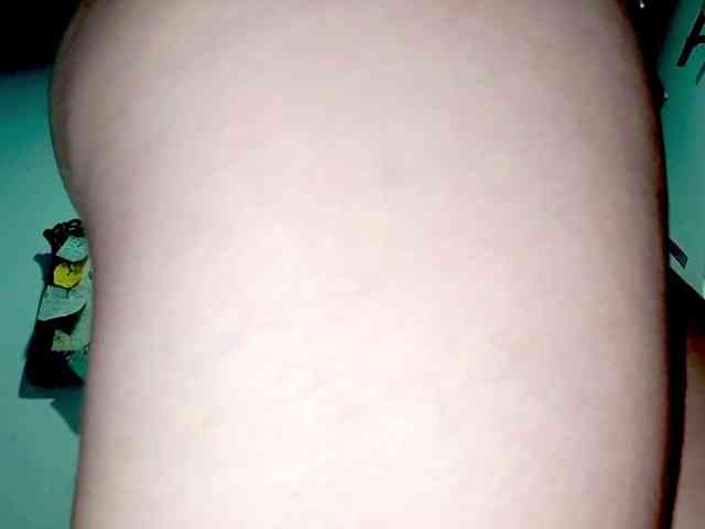 PetiteIvoryqueens webcam