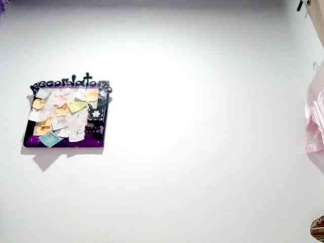 PetiteIvoryqueens webcam