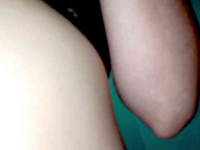 PetiteIvoryqueens webcam