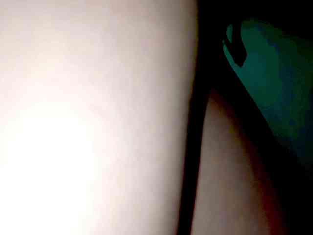 PetiteIvoryqueens webcam