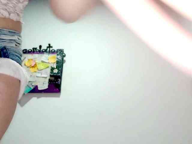 PetiteIvoryqueens webcam