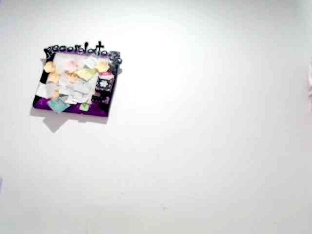 PetiteIvoryqueens webcam